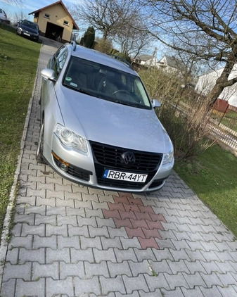 Volkswagen Passat cena 13000 przebieg: 320000, rok produkcji 2005 z Nowy Targ małe 137